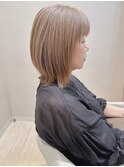 大人かわいい☆ハイライトが映えるくびれミディアム♪白髪ぼかし