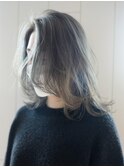 顔周りレイヤー韓国ヘア美髪ロングホワイトグレージュ_ba376741