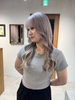 エイトデイズ 三宮駅前店(EIGHT days) white beige