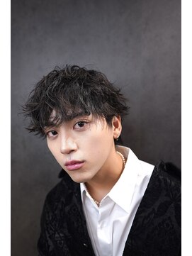 ニコ トウキョウ ヨコハマ(nico) センターパートニュアンスパーマメンズカット