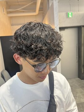 オム ブランシェ(HOMME BLANCHE’) 細めスパイラルパーマ