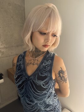 モニカ 栄店(MONIQA) ホワイトカラー