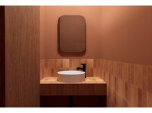 SLEEK【スリーク】【9月2日OPEN(予定)】の雰囲気(お手洗いもこだわりの空間に♪(施工中:イメージ))