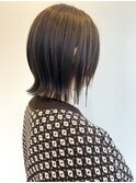 くびれボブ×カーキベージュ