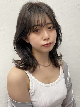 ビュー フクオカ(VIEW FUKUOKA) 大人かわいい前髪カットこなれミディ美髪ネビージュ