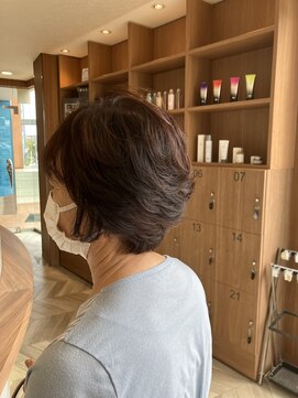 アース 三田南ウッディタウン店(HAIR&MAKE EARTH) ハンドブロー仕上げのパーマスタイル