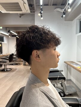 ヴィ 大宮(Vii) 神田脩弥/波巻きスパイラルパーマ/刈り上げマッシュ/大宮