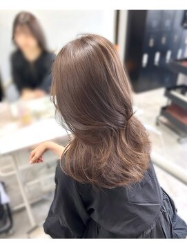 イヴ 原宿(I've) ヘーゼルベージュ×レイヤーカット◎