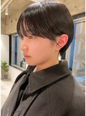 ショートヘアベリーショートくびれ丸みボブ黒髪グレージュ暗髪