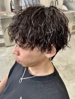 ウェイビーエフティフィフス 横浜西口(WAVEY ft.fifth) 横浜メンズパーマ波巻きツイストスパイラルニュアンスサーフ40代