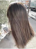 アッシュグレージュ ナチュラルストレート