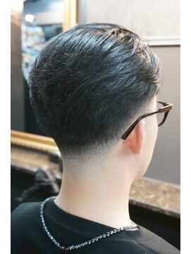 キングスマン トーキョー 国分寺(KINGSMAN TOKYO) 流しフェードスタイル