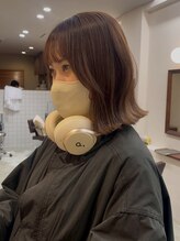 《高橋絵里》みんな気になる!いやな赤みや黄みを消す透明感カラーもお任せください♪