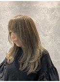 透明感たっぷり　ミルクティーベージュ