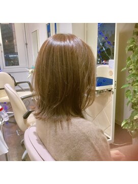 ヘアー スタイリスト(hair STYLIST) シークレットハイライト レイヤーカット