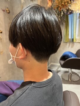 お花と犬と美容室 ストレートマッシュ