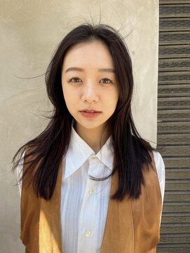 スニュウ(snuw) 【 snuw mina 】 柔らかい質感のワインレッドヘア