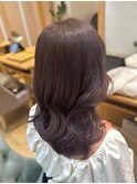 ミディアムヘアレイヤーカットラベンダーグレージュカラー
