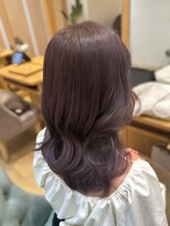 バイオレットジェム(Violet`jem)&nbsp;ミディアムヘアレイヤーカットラベンダーグレージュカラー