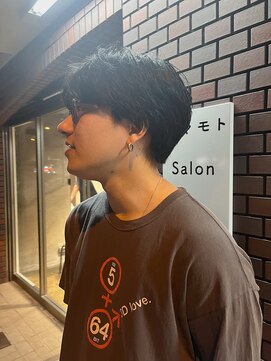 ハマモト 刈り上げなし　センターパート