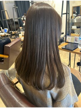 トーン 上大岡(tone.) 【岩木菜々】オリーブベージュ　秋冬おススメ♪