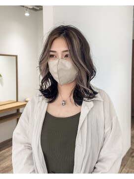 ゴウトゥデイ 横須賀店(GO TODAY) ホワイトベージュ / フェイスフレーミング