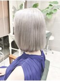 切りっぱなしボブ/ミニボブ/ホワイトシルバー