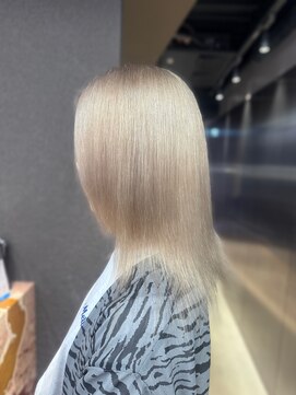 エン 栄店(enne) 大人ガーリー/ダークアッシュ/ミディアムレイヤーカット/栄