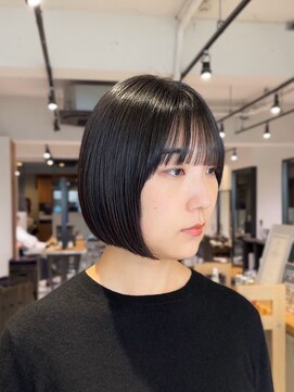 アカラ(acala) ボブ黒髪ダークカラー【20代30代/イルミナカラー/髪質改善】