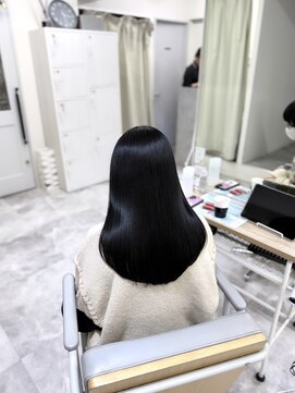 アチェロ(Acero.) 韓国風艶髪×透明感抜群ブルーブラック