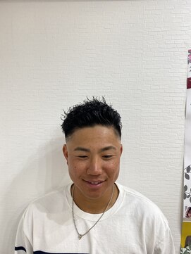 Men's Salon Grade One【メンズサロングレードワン】 パーマスキンフェード