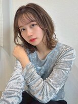 アンニュ(annuy)&nbsp;くびれミディ アッシュベージュ レイヤーカット 前髪カット 美髪