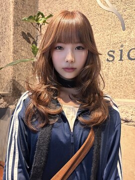 シカ(sica) ミルクティーベージュ/ロングハイレイヤー