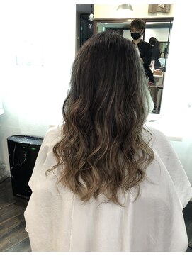 リル(lilu) 白髪染めで作るグラデーション［湘南台/湘南台駅/ゆめが丘］