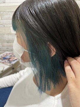 ヘアーアンドリラクゼーションコード(CODE) インナーカラー×切りっぱなし