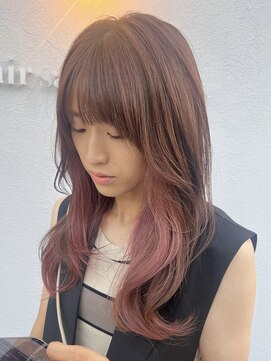 エス(es.) ピンクインナーカラー×レイヤーカット