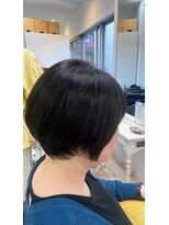 黒髪ショートボブ
