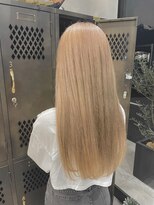 アチーブリス(achieve Liss)&nbsp;ハイトーンベージュ 立体感ブリーチ艶感ストレート大人可愛い