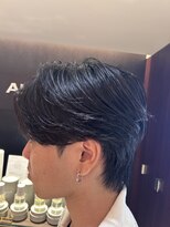 アルム オモテサンドウ(ALLM omotesando) 韓国ヘア カルマパーマ センターパート ウルフ 表参道