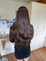 レアーリ(le ali)&nbsp;プラチナベージュのロングヘア