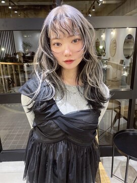 ラ キング(LA KING) メルティ―カラーフェミニンロング似合わせカットマッシュボブ