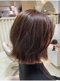 切りっぱなしボブ外ハネ