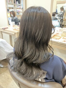 アルターリール(aL ter Rire) 暗めカラー/デザインカラー/フェイスフレーミング/福原遼華/鎌取