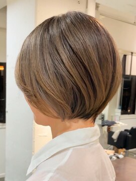 エリマ 横浜西口(elima) 横浜西口ストレートパーマハンサムショートヘアアッシュブラウン