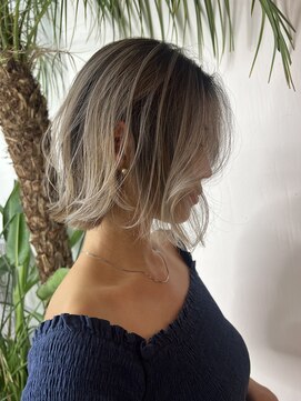 【n】バレイヤージュボブ,ミルクティベージュ,レイヤーカット