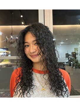 フレイズ(Frays) 外国人風◎ロングスパイラルパーマ