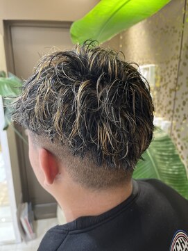 クラメール 黒崎コムシティ店(Kraemer) 3.5カールとハイライト