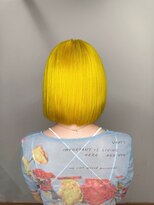 アン(Hair make un) ビビットイエロー