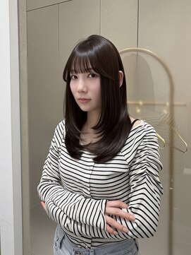 スリー(THREE) ミディアムハッシュレイヤー