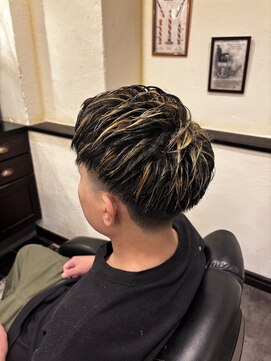 スカイマスターバーバー 渋谷(SKY MASTER BARBER) ブリーチカラー＜理容室＞［メンズ／シェービング／渋谷］